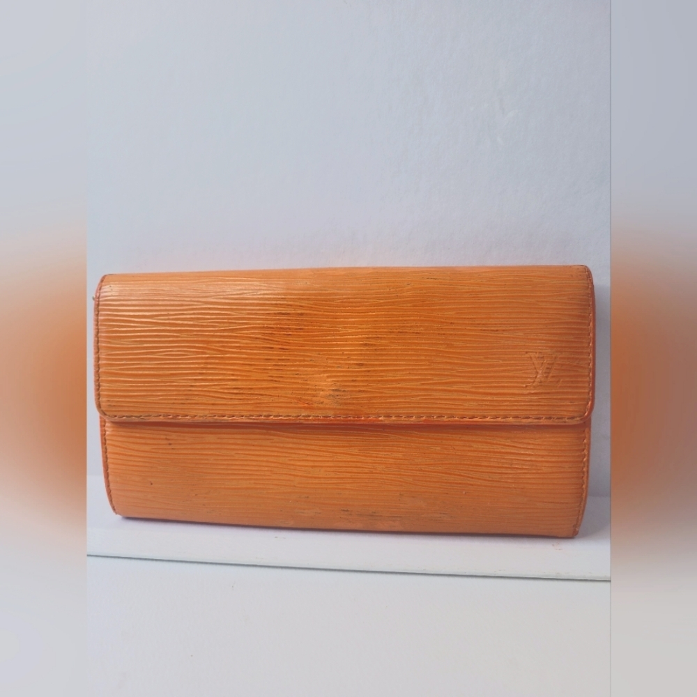 Louis Vuitton Epi Sarah Wallet